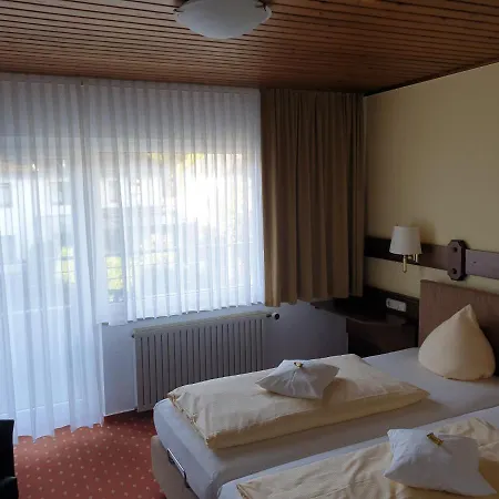 Kurparkhotel-gemuend