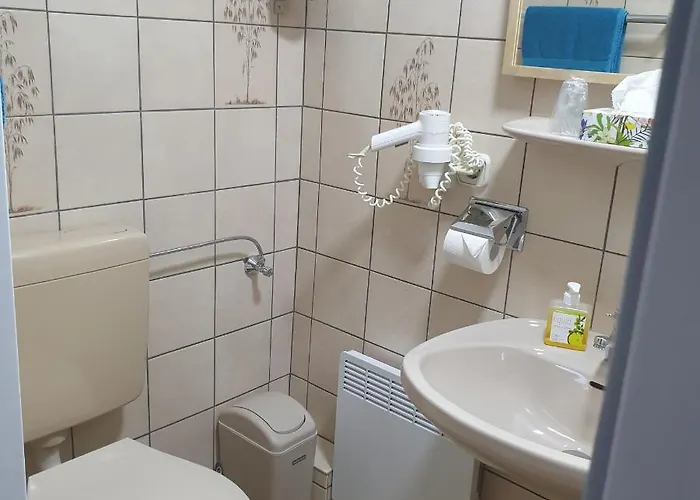 Hotel Kurparkhotel-gemünd 3*